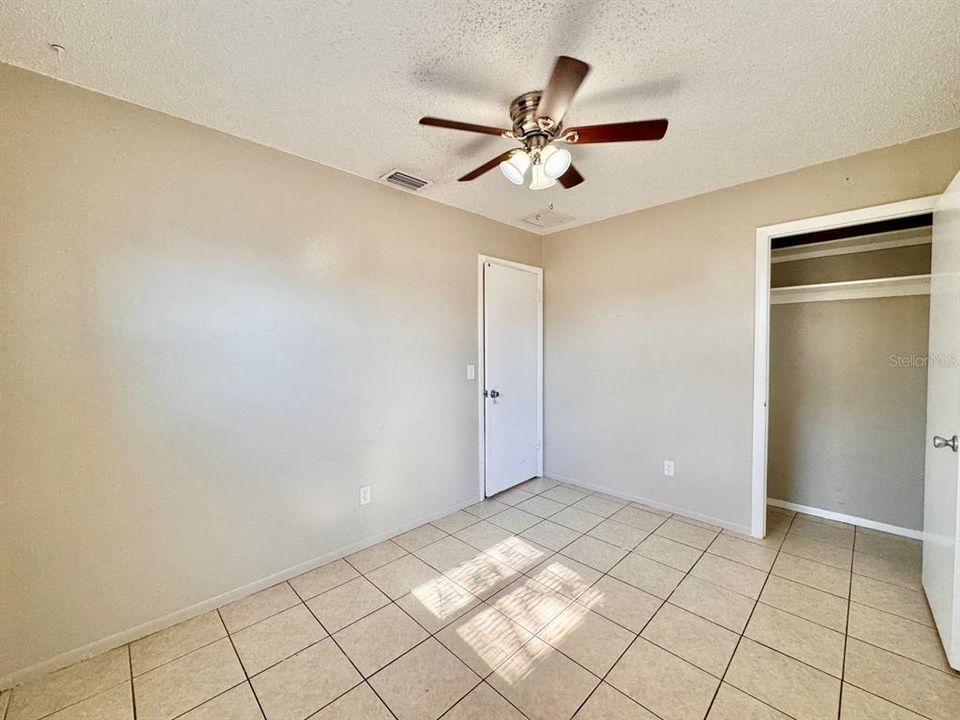 For Rent: $2,100 (3 beds, 2 baths, 1819 Square Feet)