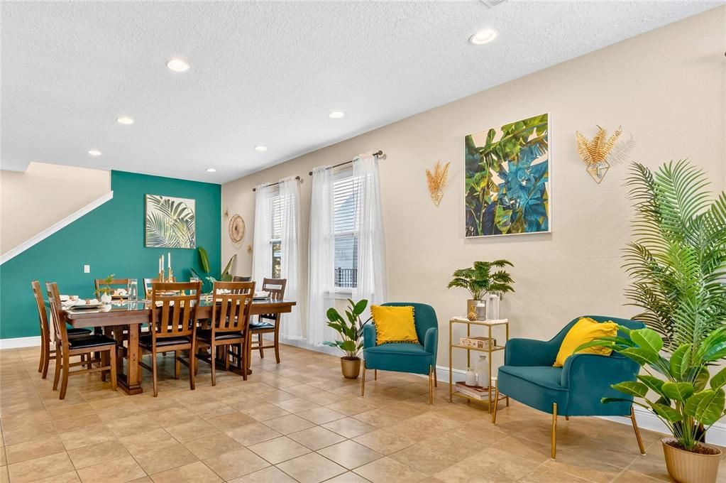 待售: $986,000 (11 贝兹, 10 浴室, 4707 平方英尺)