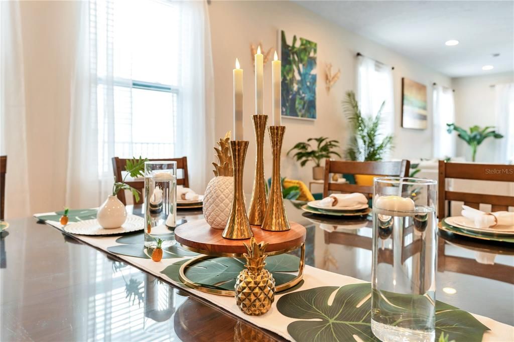 待售: $986,000 (11 贝兹, 10 浴室, 4707 平方英尺)