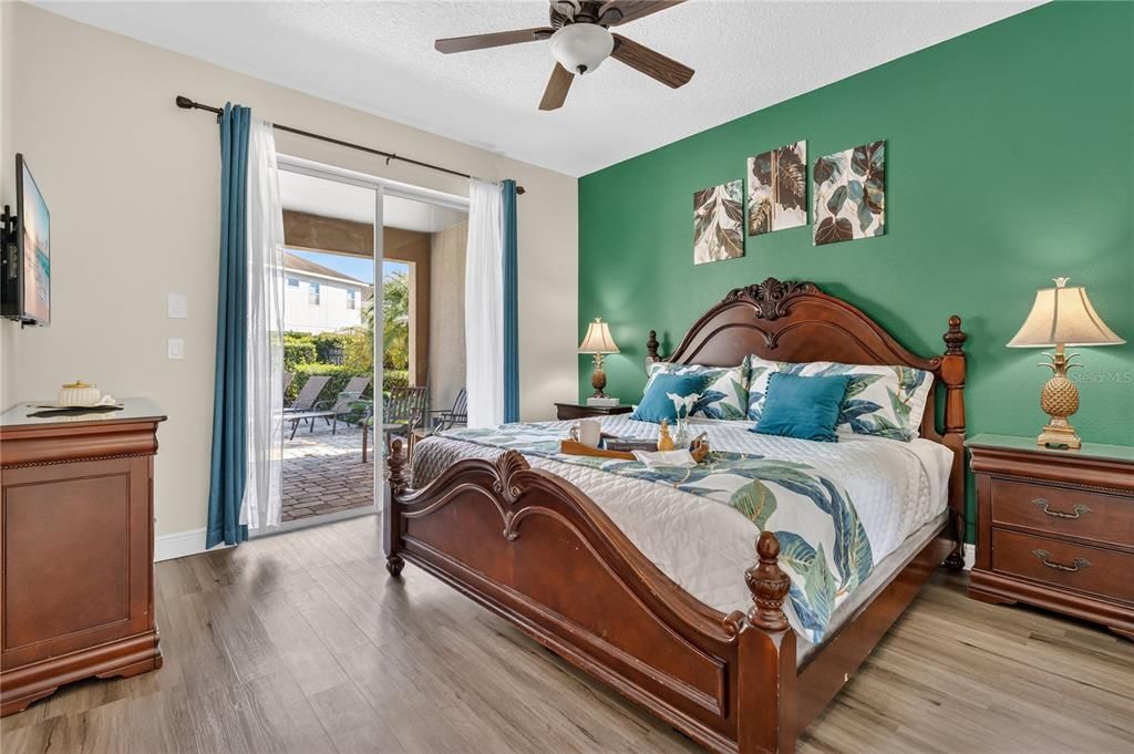 待售: $986,000 (11 贝兹, 10 浴室, 4707 平方英尺)