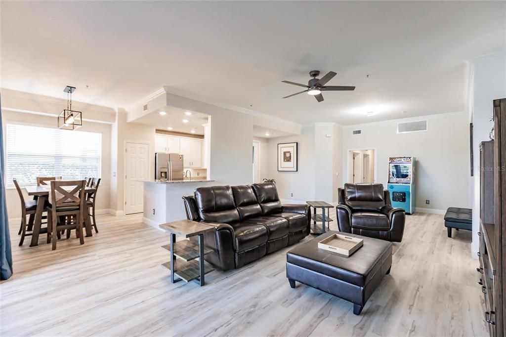 待售: $400,000 (3 贝兹, 2 浴室, 1917 平方英尺)