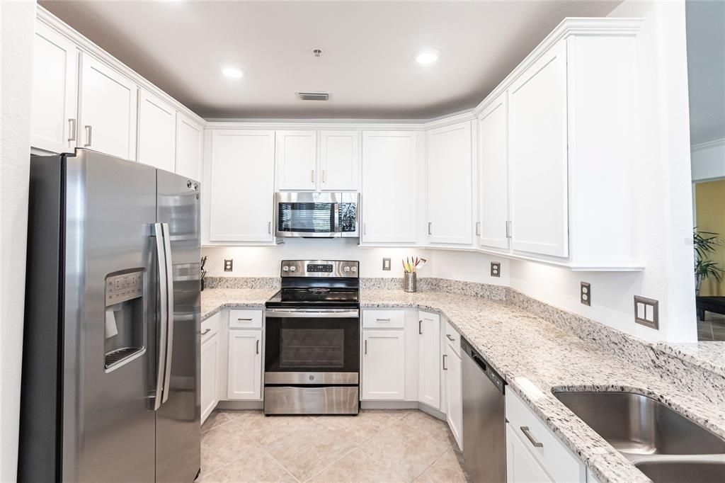 待售: $400,000 (3 贝兹, 2 浴室, 1917 平方英尺)