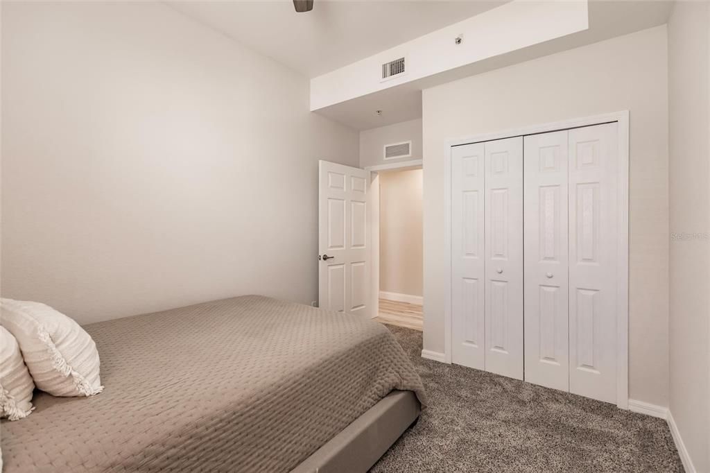 待售: $400,000 (3 贝兹, 2 浴室, 1917 平方英尺)