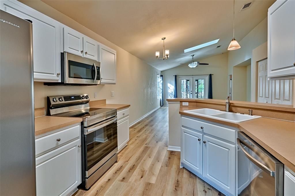 En Venta: $324,900 (3 camas, 2 baños, 1487 Pies cuadrados)