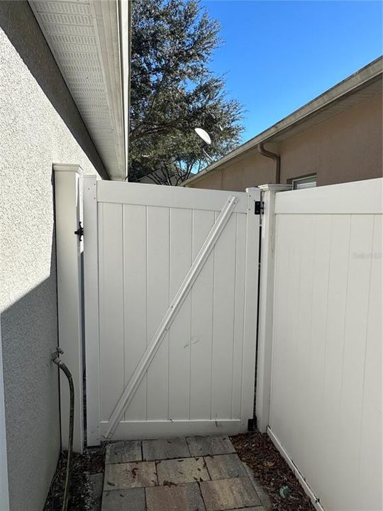 出租: $2,600 (4 贝兹, 2 浴室, 1823 平方英尺)