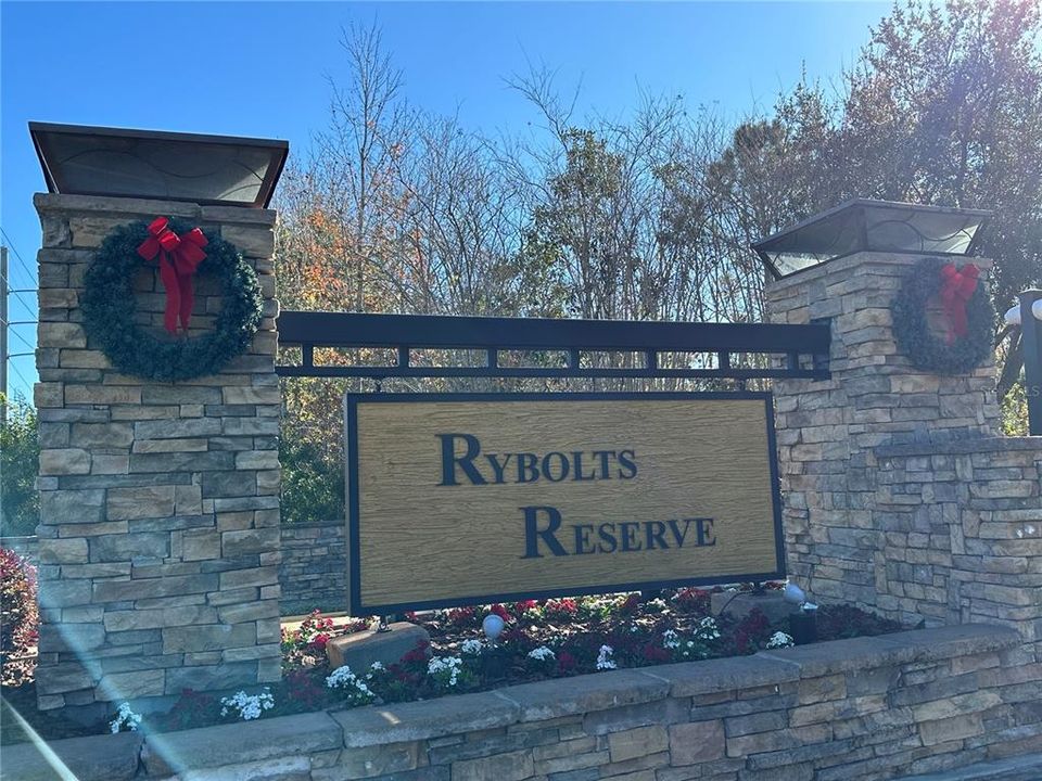 出租: $2,600 (4 贝兹, 2 浴室, 1823 平方英尺)