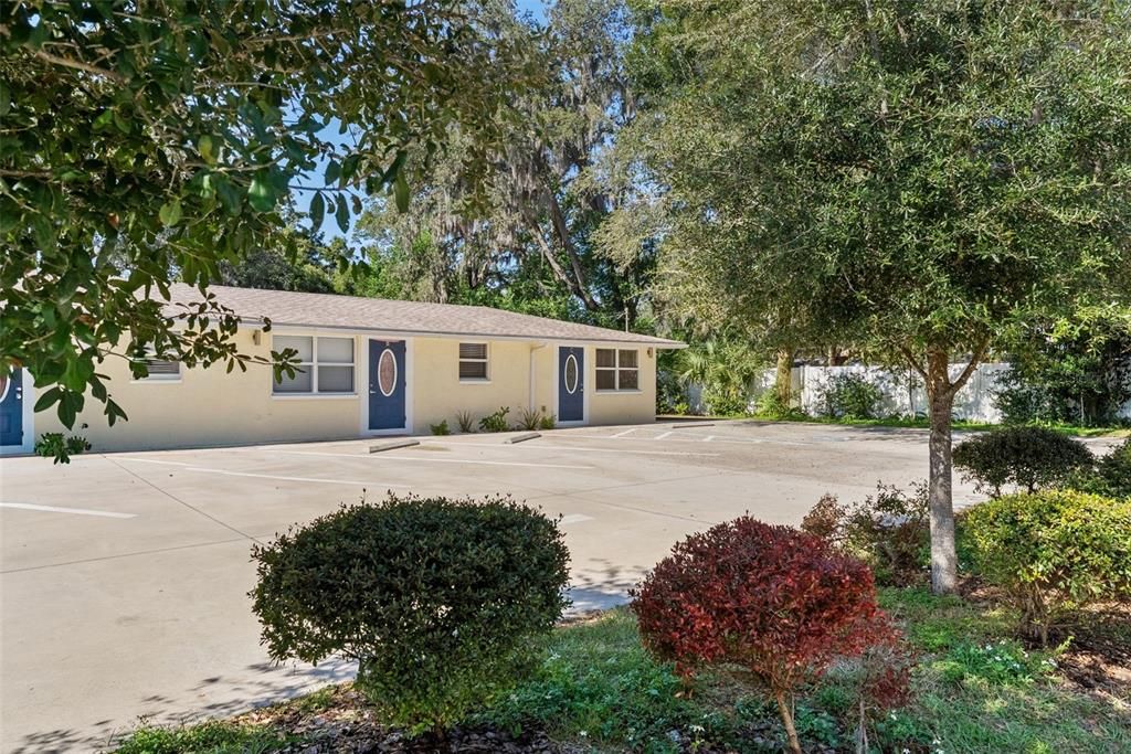 出租: $1,595 (2 贝兹, 2 浴室, 750 平方英尺)