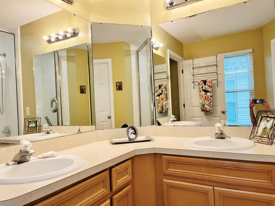 En Venta: $287,000 (3 camas, 2 baños, 1297 Pies cuadrados)