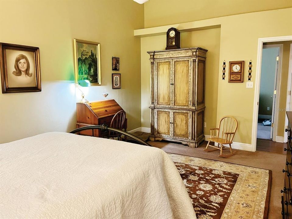 En Venta: $287,000 (3 camas, 2 baños, 1297 Pies cuadrados)