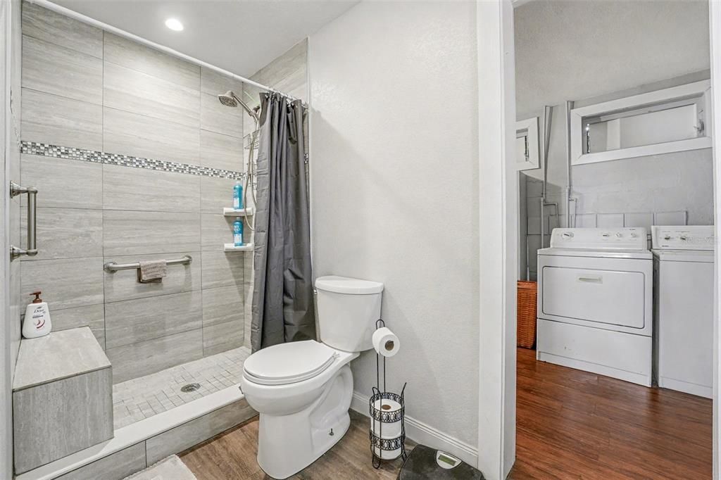 待售: $200,000 (2 贝兹, 2 浴室, 1400 平方英尺)