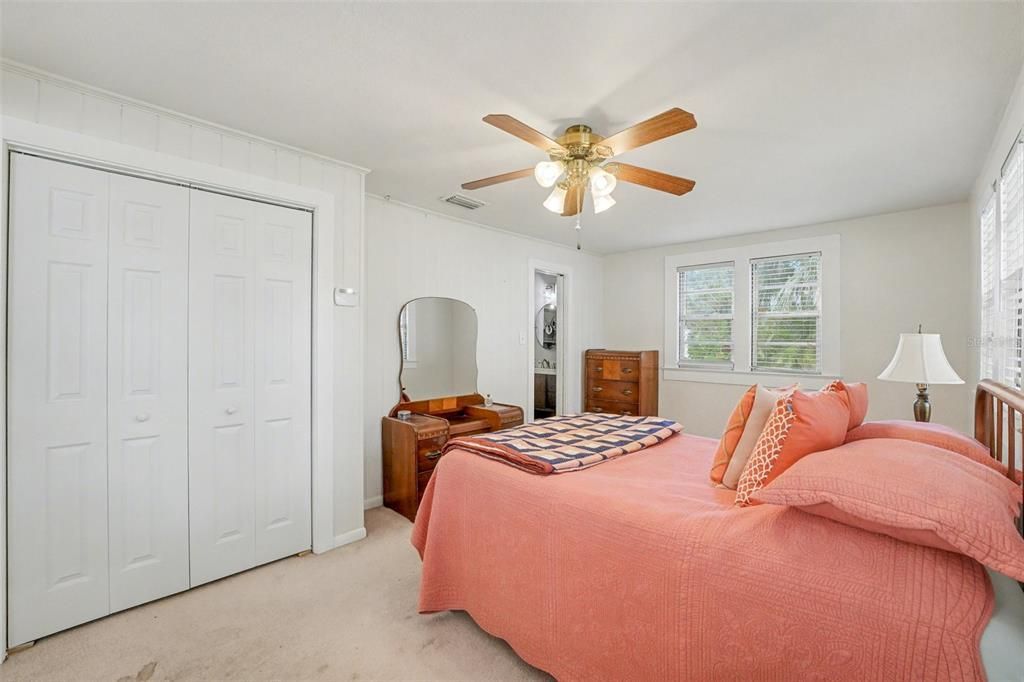 待售: $200,000 (2 贝兹, 2 浴室, 1400 平方英尺)