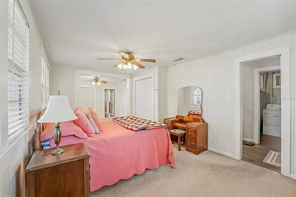 待售: $200,000 (2 贝兹, 2 浴室, 1400 平方英尺)