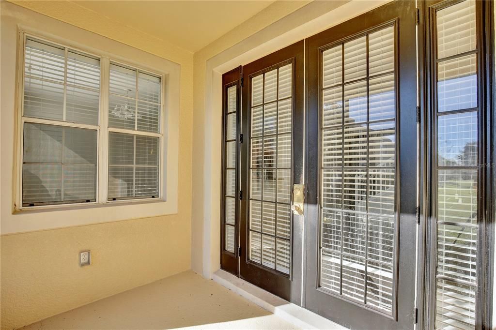 En Renta: $2,595 (4 camas, 2 baños, 2275 Pies cuadrados)