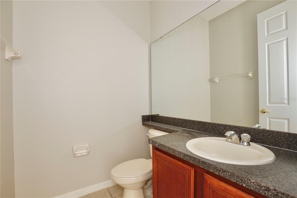 En Renta: $2,595 (4 camas, 2 baños, 2275 Pies cuadrados)