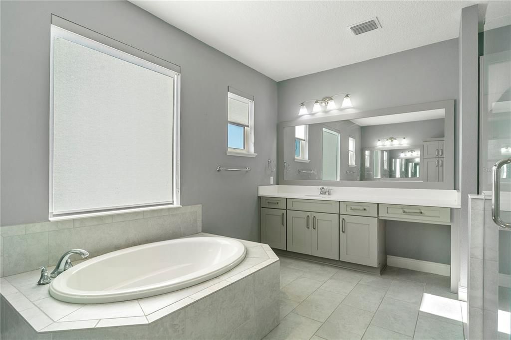 待售: $1,125,000 (5 贝兹, 4 浴室, 3894 平方英尺)