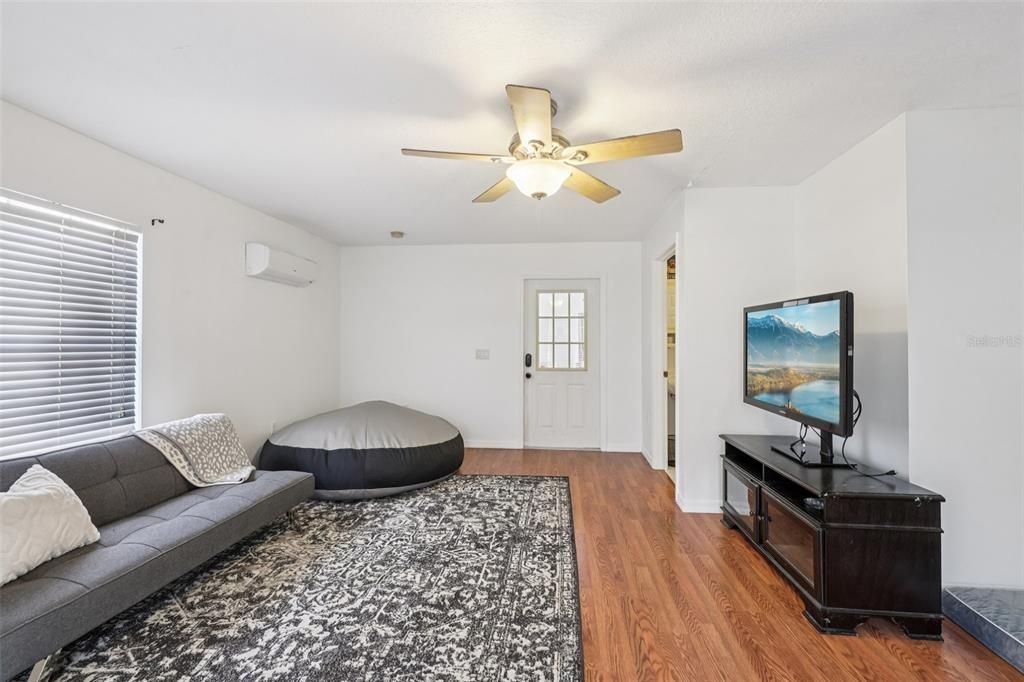 待售: $669,900 (4 贝兹, 3 浴室, 2306 平方英尺)