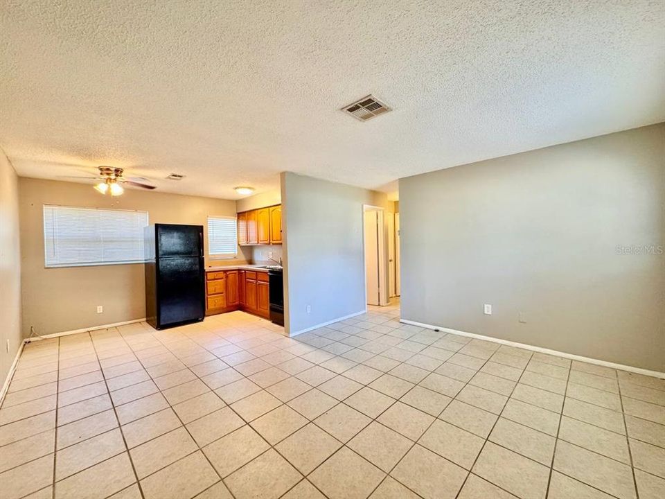 For Rent: $1,500 (2 beds, 1 baths, 1587 Square Feet)