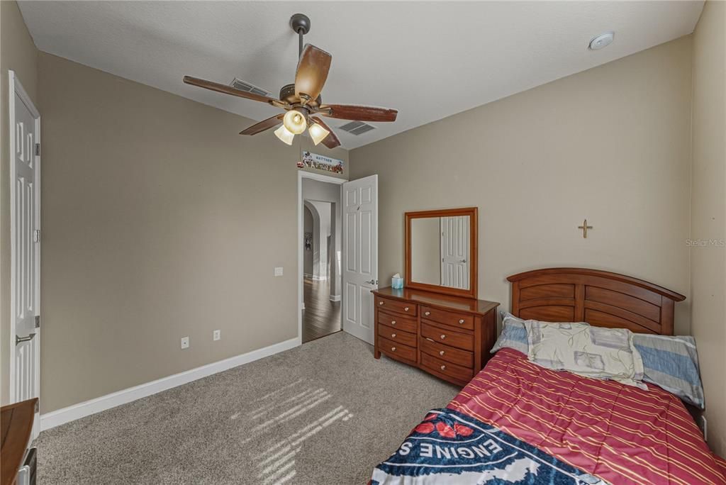 На продажу: $345,000 (3 спален, 2 ванн, 1816 Квадратных фут)