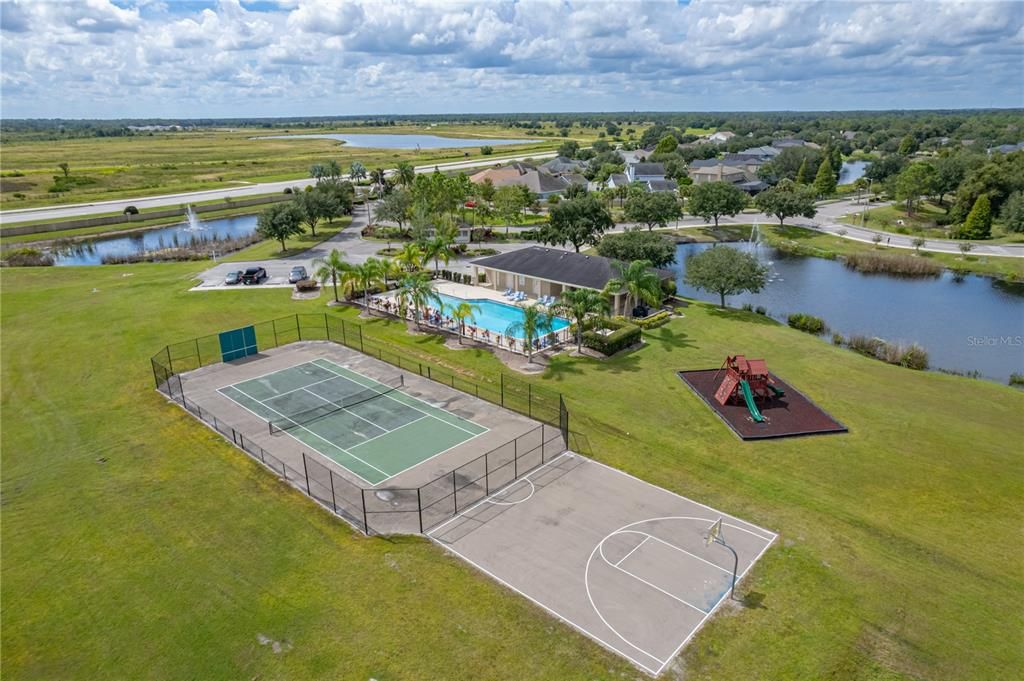 На продажу: $345,000 (3 спален, 2 ванн, 1816 Квадратных фут)