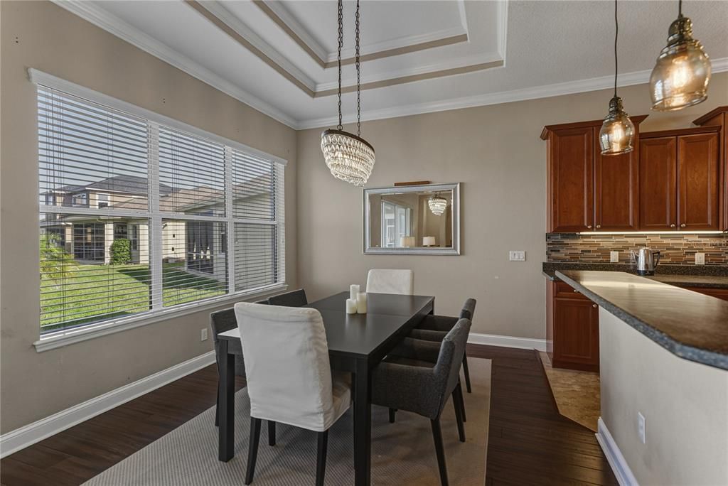 На продажу: $345,000 (3 спален, 2 ванн, 1816 Квадратных фут)