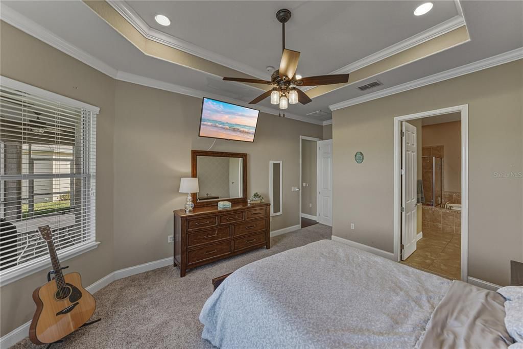 На продажу: $345,000 (3 спален, 2 ванн, 1816 Квадратных фут)