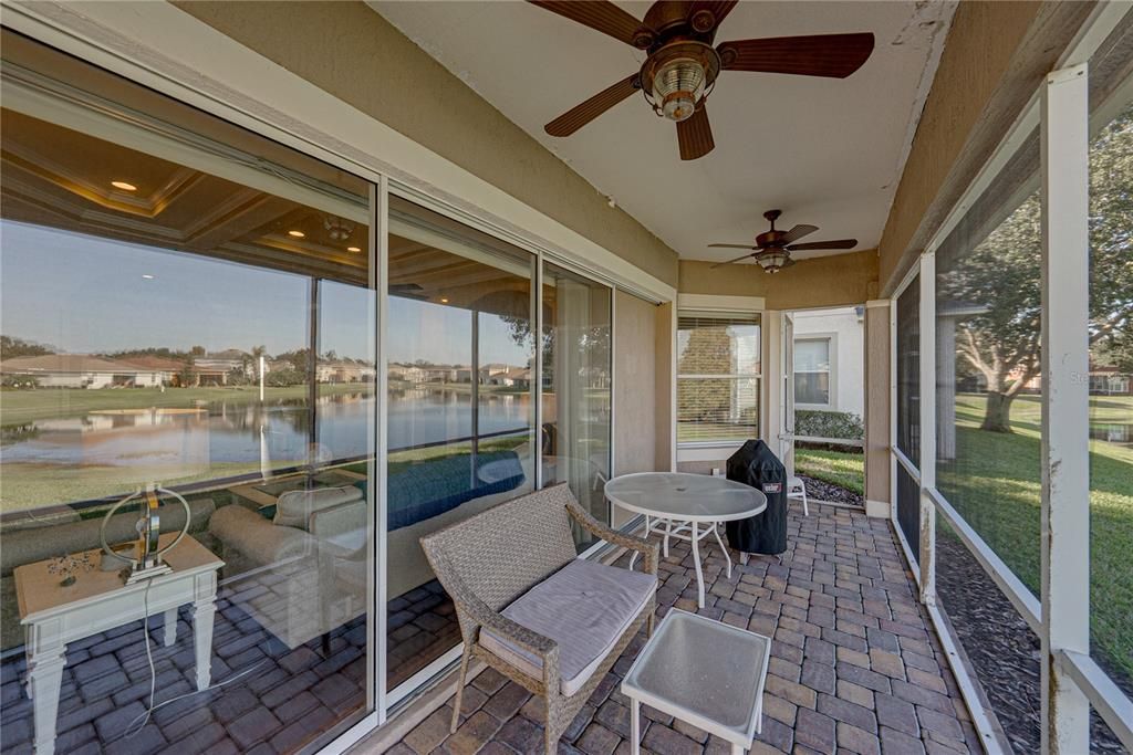 На продажу: $345,000 (3 спален, 2 ванн, 1816 Квадратных фут)