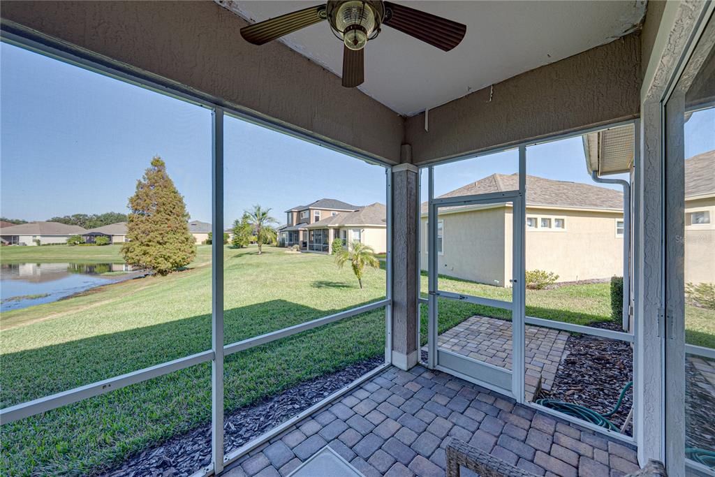 На продажу: $345,000 (3 спален, 2 ванн, 1816 Квадратных фут)