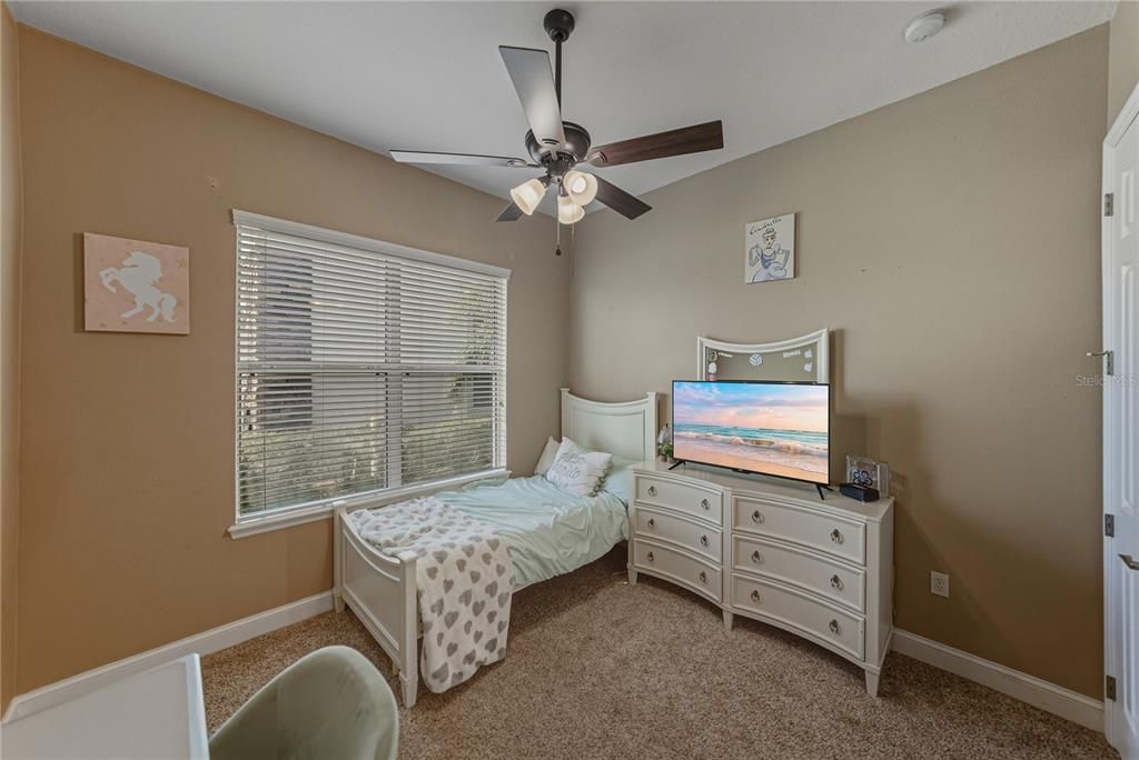 На продажу: $345,000 (3 спален, 2 ванн, 1816 Квадратных фут)