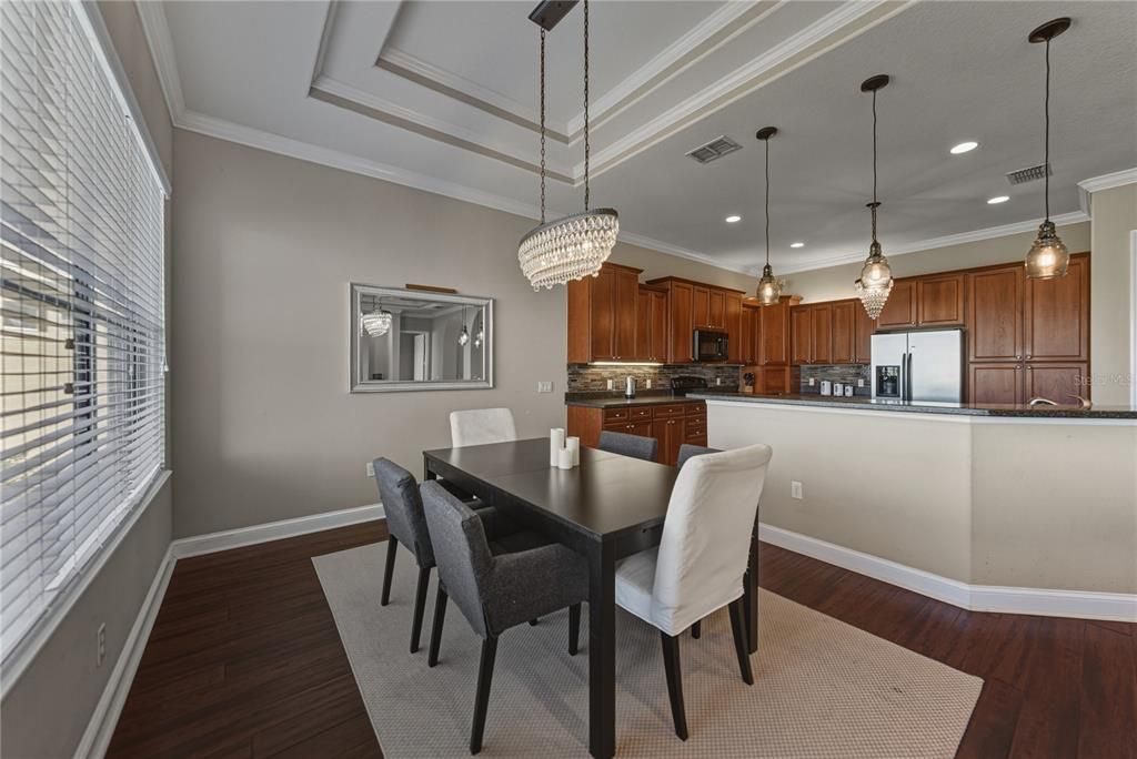 На продажу: $345,000 (3 спален, 2 ванн, 1816 Квадратных фут)