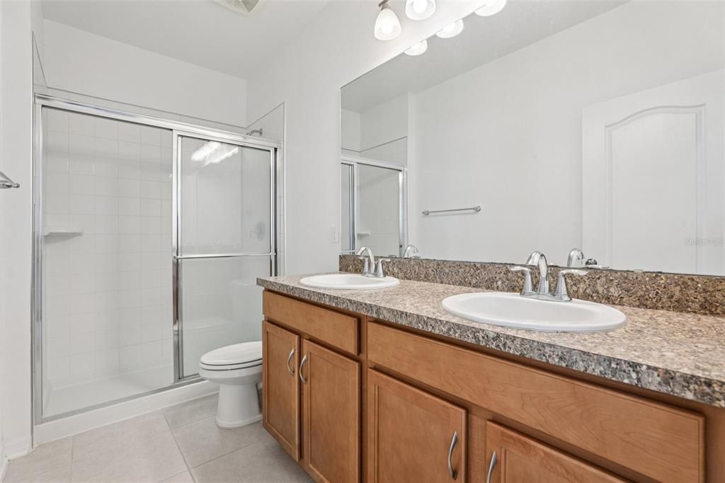 待售: $568,000 (4 贝兹, 2 浴室, 2538 平方英尺)