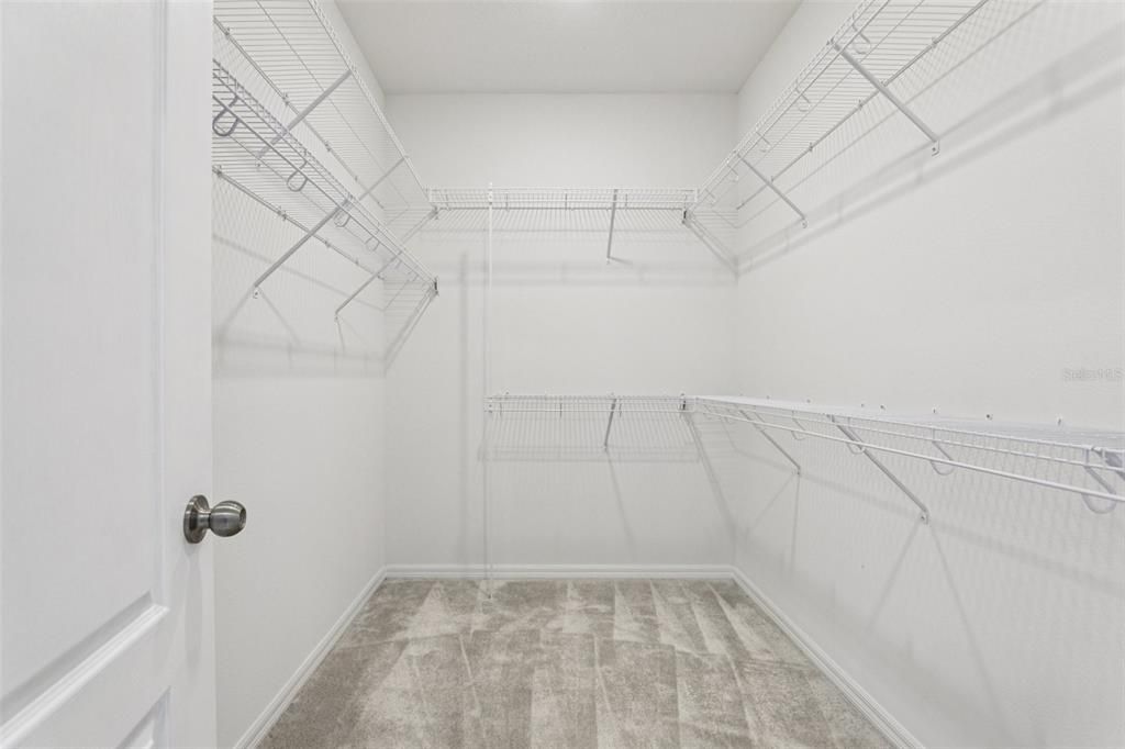 待售: $568,000 (4 贝兹, 2 浴室, 2538 平方英尺)