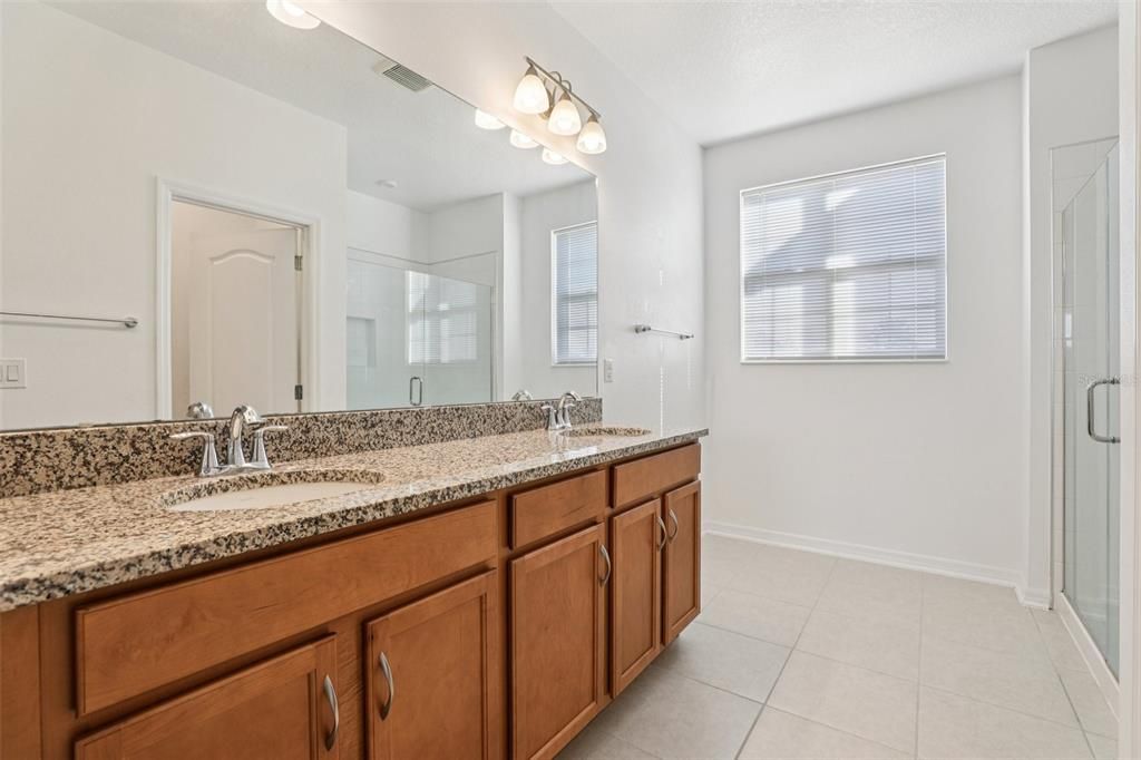 待售: $568,000 (4 贝兹, 2 浴室, 2538 平方英尺)