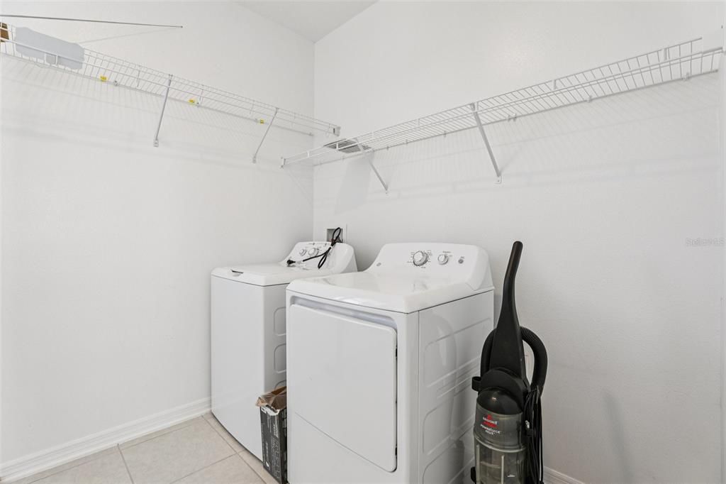 待售: $568,000 (4 贝兹, 2 浴室, 2538 平方英尺)