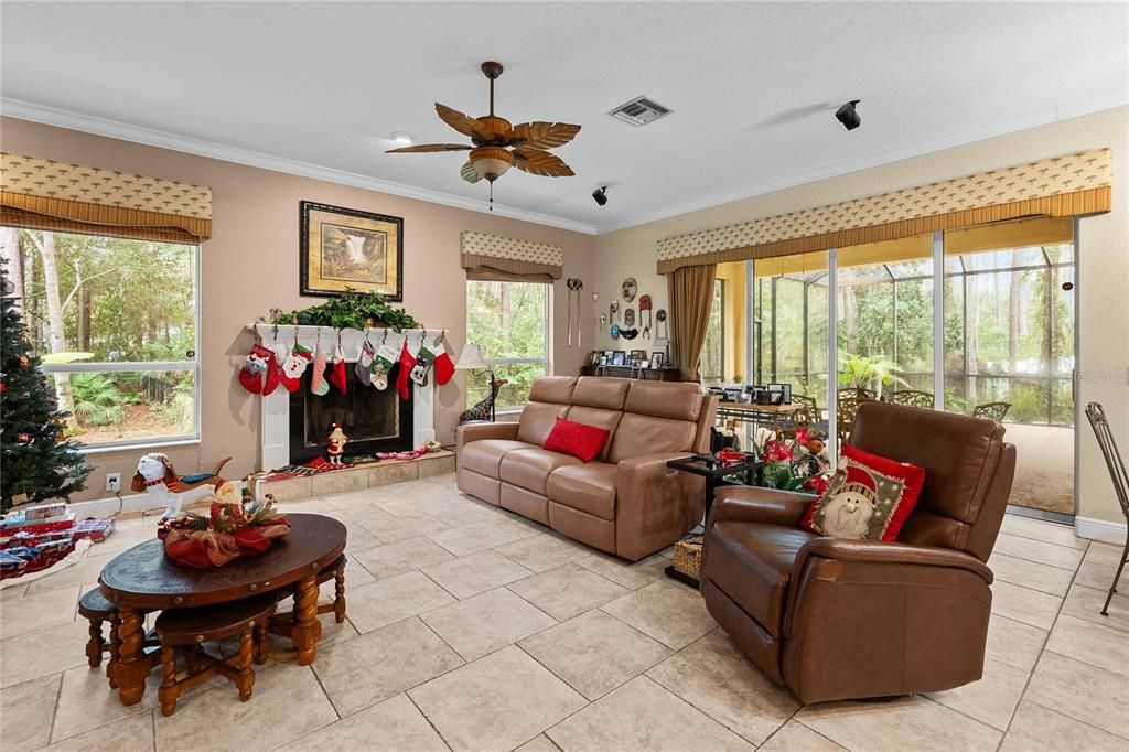 For Sale: $595,000 (3 beds, 2 baths, 2308 Square Feet)