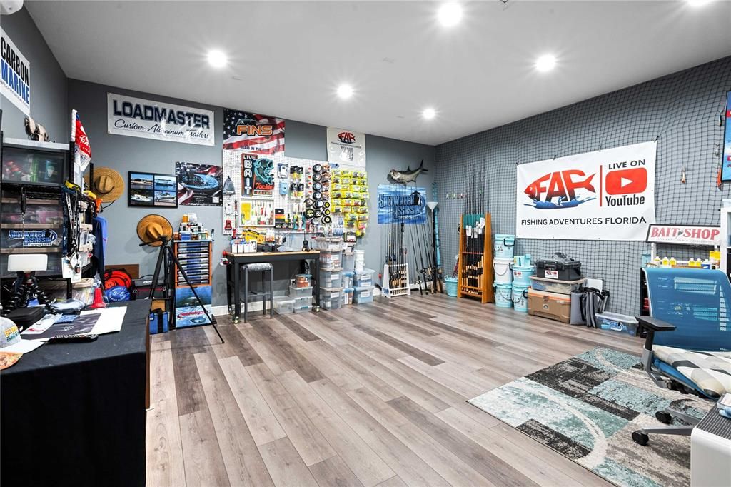 For Sale: $595,000 (3 beds, 2 baths, 2308 Square Feet)