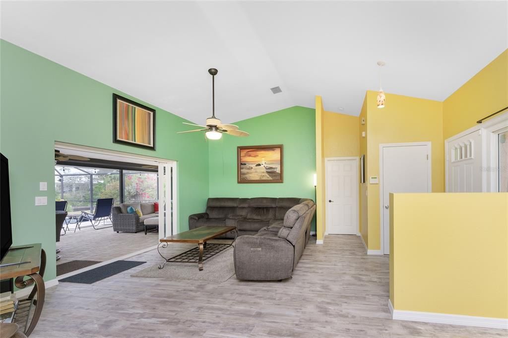 For Sale: $459,000 (3 beds, 2 baths, 1881 Square Feet)