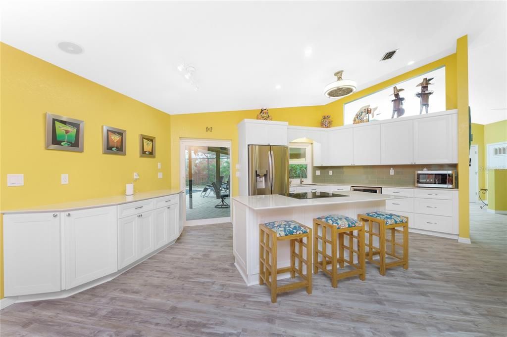 For Sale: $459,000 (3 beds, 2 baths, 1881 Square Feet)