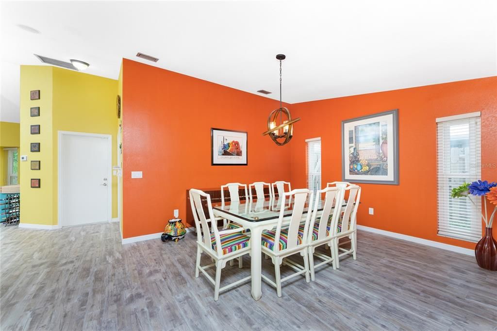 For Sale: $459,000 (3 beds, 2 baths, 1881 Square Feet)