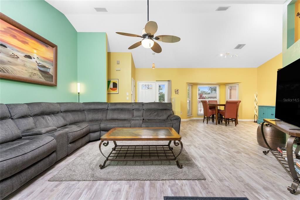 For Sale: $459,000 (3 beds, 2 baths, 1881 Square Feet)