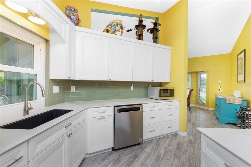 For Sale: $459,000 (3 beds, 2 baths, 1881 Square Feet)