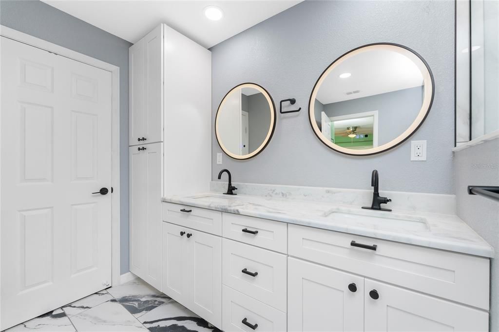 For Sale: $459,000 (3 beds, 2 baths, 1881 Square Feet)