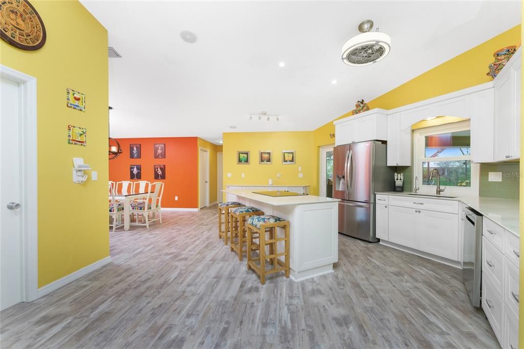 For Sale: $459,000 (3 beds, 2 baths, 1881 Square Feet)