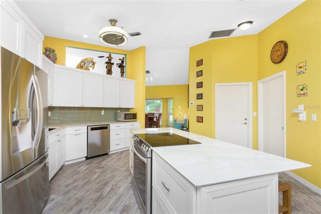 For Sale: $459,000 (3 beds, 2 baths, 1881 Square Feet)