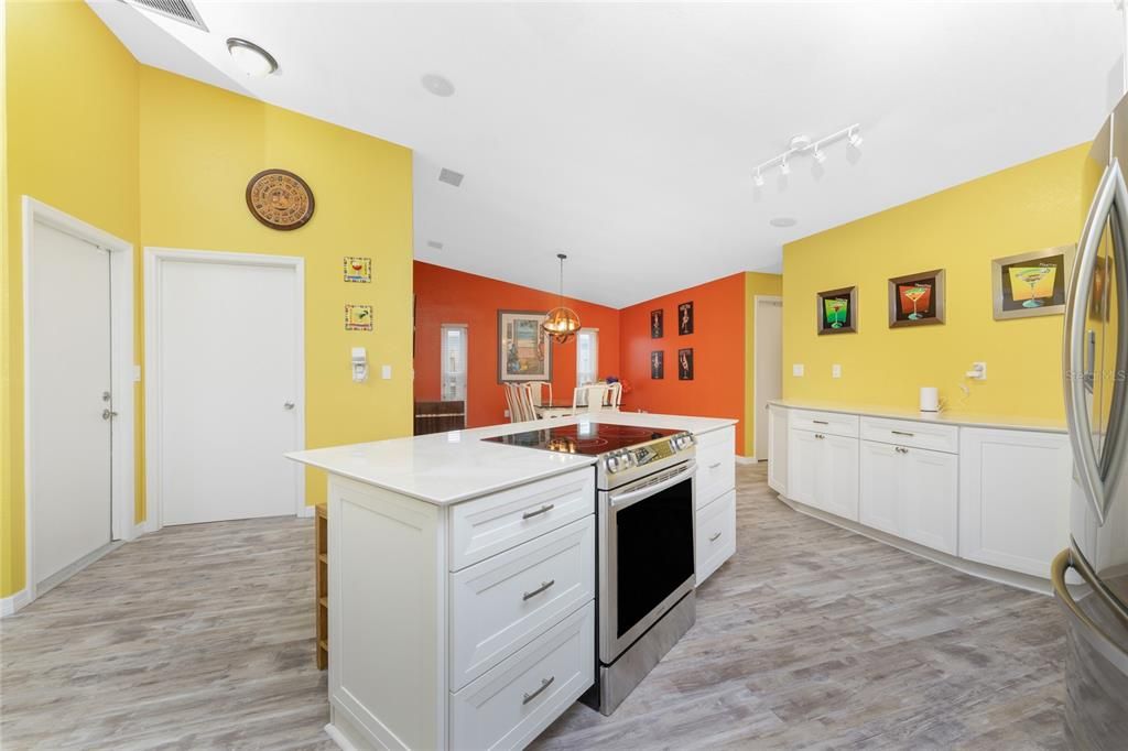 For Sale: $459,000 (3 beds, 2 baths, 1881 Square Feet)