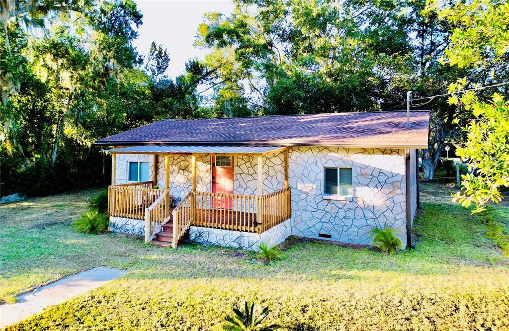 В аренду: $1,600 (2 спален, 1 ванн, 864 Квадратных фут)