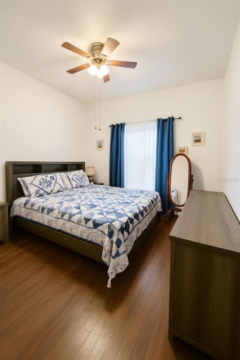 For Sale: $325,000 (3 beds, 2 baths, 1728 Square Feet)