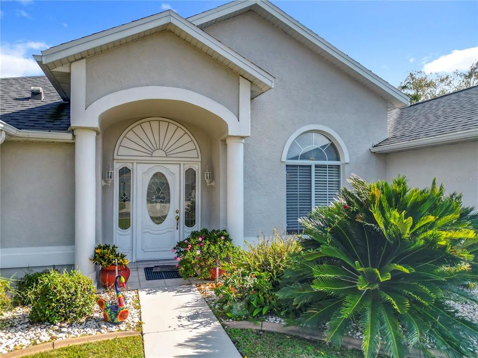 For Sale: $419,000 (2 beds, 2 baths, 1736 Square Feet)