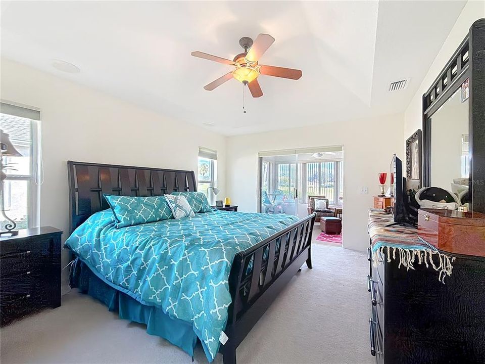 For Sale: $419,000 (2 beds, 2 baths, 1736 Square Feet)