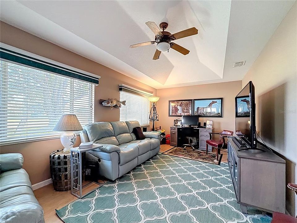 For Sale: $419,000 (2 beds, 2 baths, 1736 Square Feet)