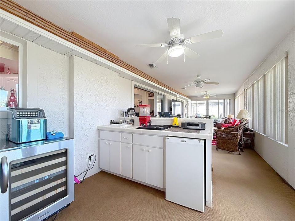 For Sale: $419,000 (2 beds, 2 baths, 1736 Square Feet)